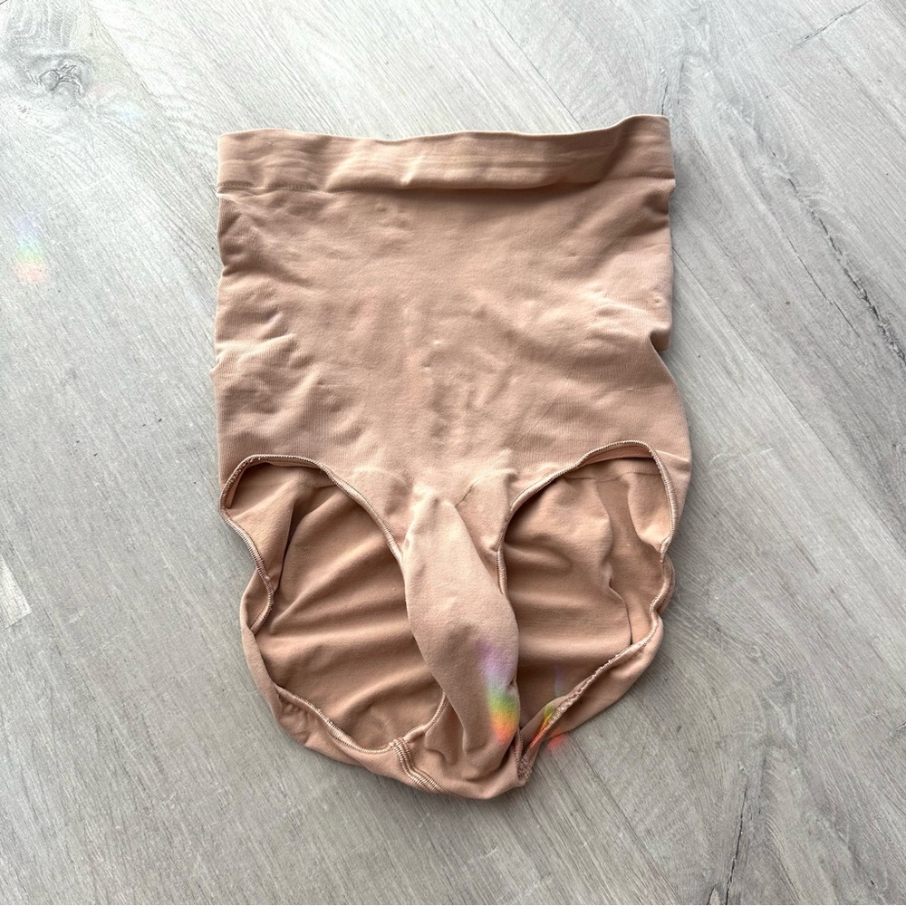 SKIMS shapewear underwear XL